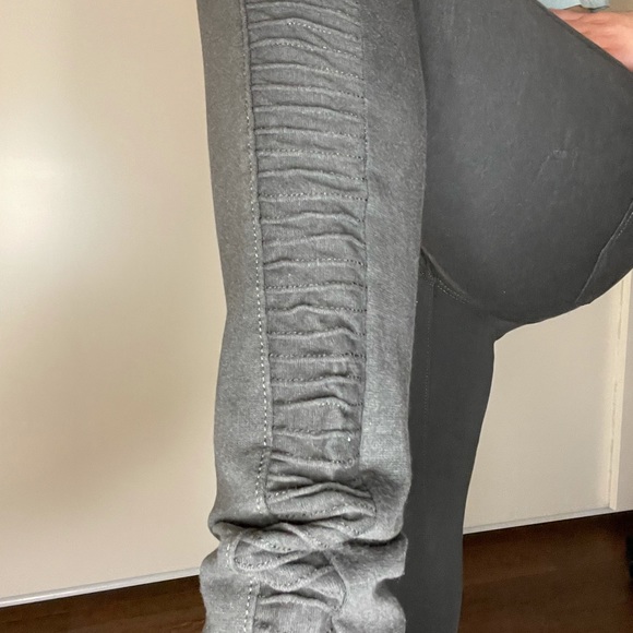 NWOT AE High-waisted Jeggings - Picture 3 of 4